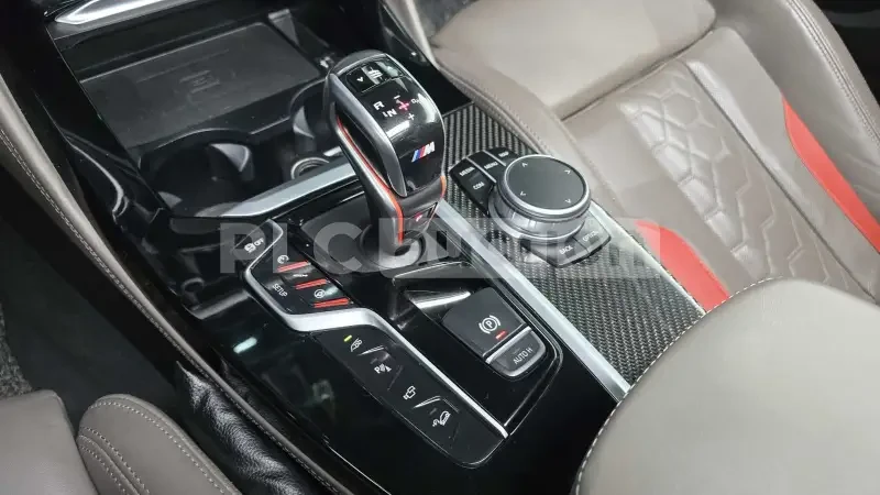 BMW X4 M* CARBON* HEAD-UP* PANO* 360 CAM* , снимка 7 - Автомобили и джипове - 54068009
