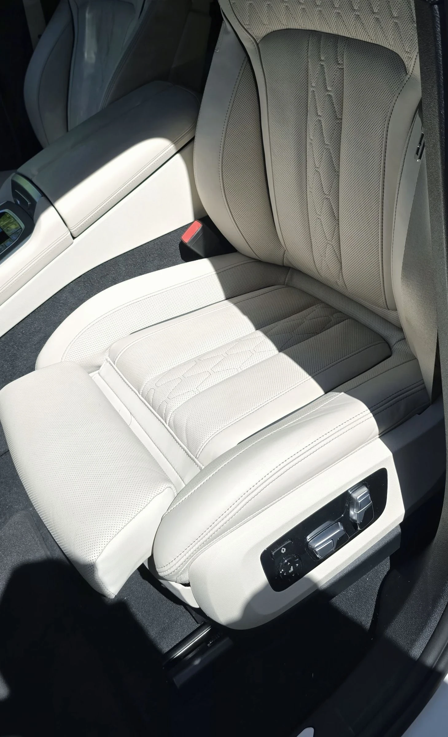 BMW X6 30D ГАРАНЦИЯ 2027 - изображение 5
