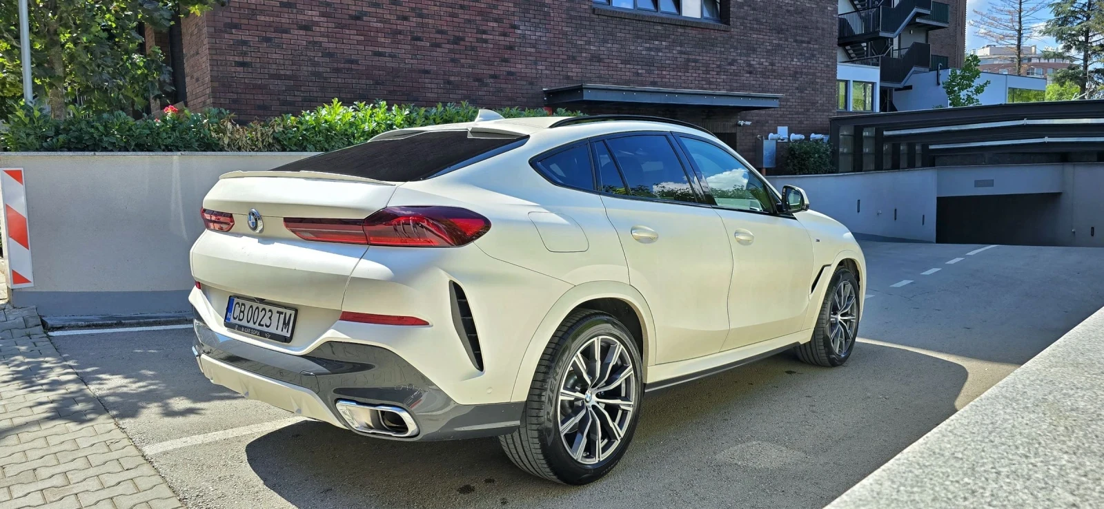 BMW X6 30D ГАРАНЦИЯ 2027 - изображение 2