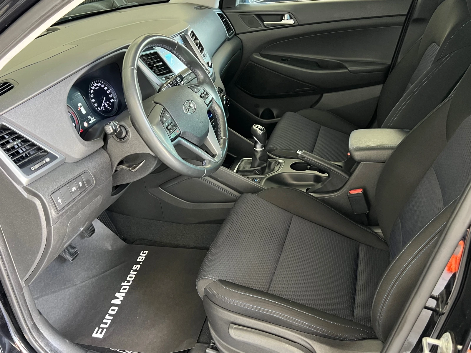 Hyundai Tucson 2.0CRDI, 4X4, XPOSSIBLE-KATO HOB-СЕРВ. ИСТОРИЯ! - изображение 8