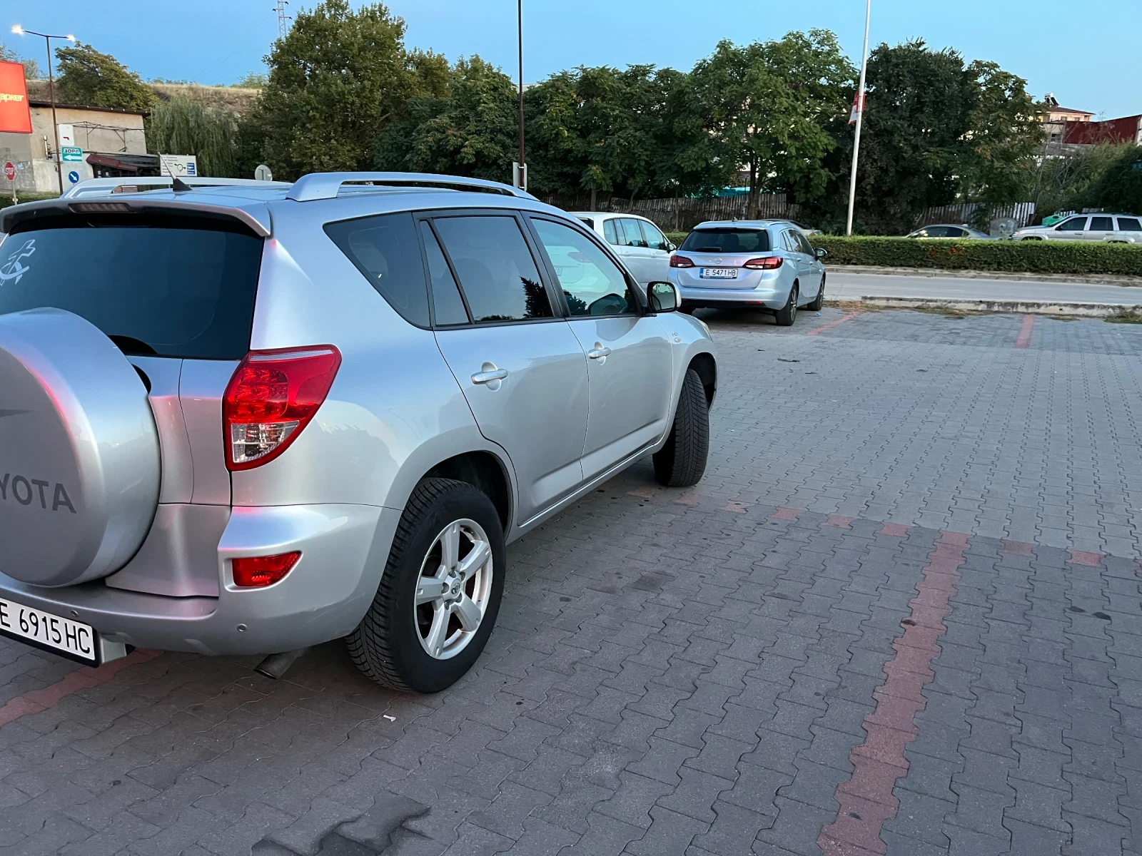 Toyota Rav4 2/2 136 hp - изображение 4