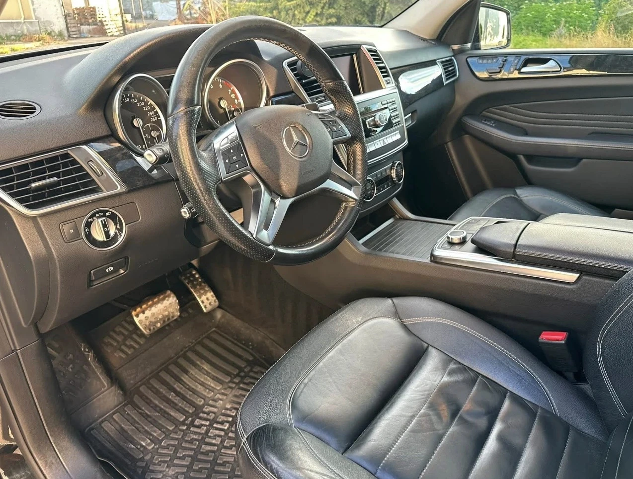 Mercedes-Benz ML 500-AMG , снимка 8 - Автомобили и джипове - 52432836