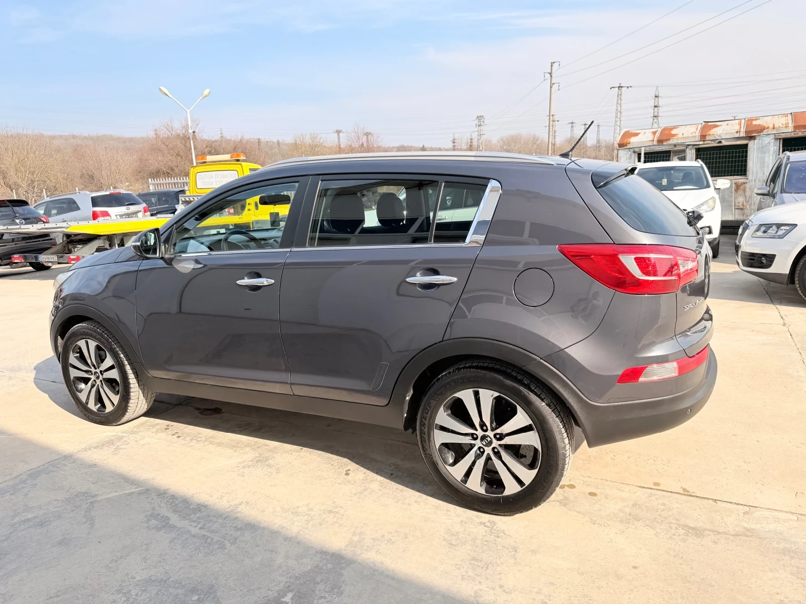 Kia Sportage 1.7crdi 117k.c* SLS* Nova* UNIKAT* , снимка 4 - Автомобили и джипове - 53730214
