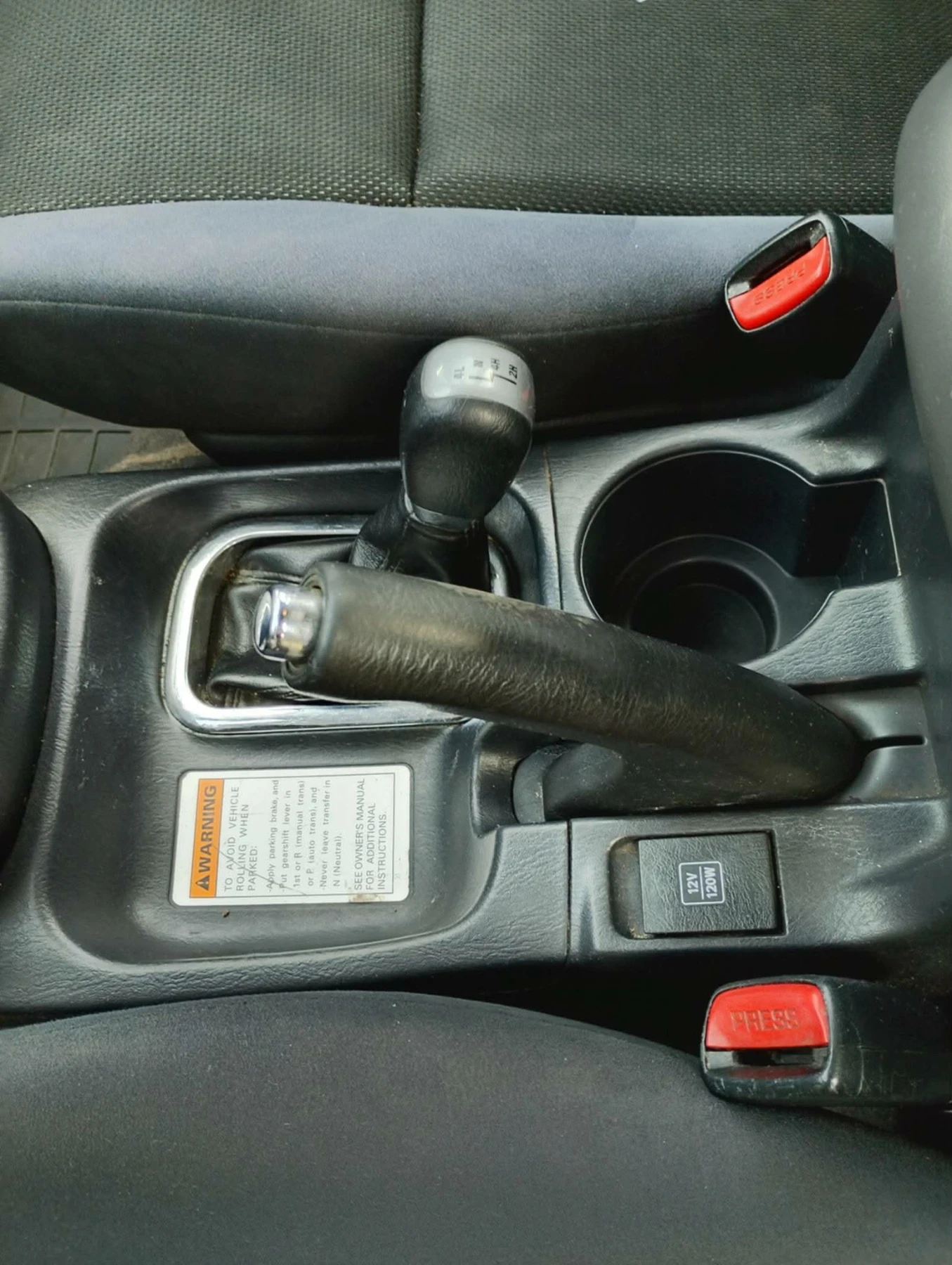 Suzuki Grand vitara 2.0 hdi , снимка 13 - Автомобили и джипове - 53819096