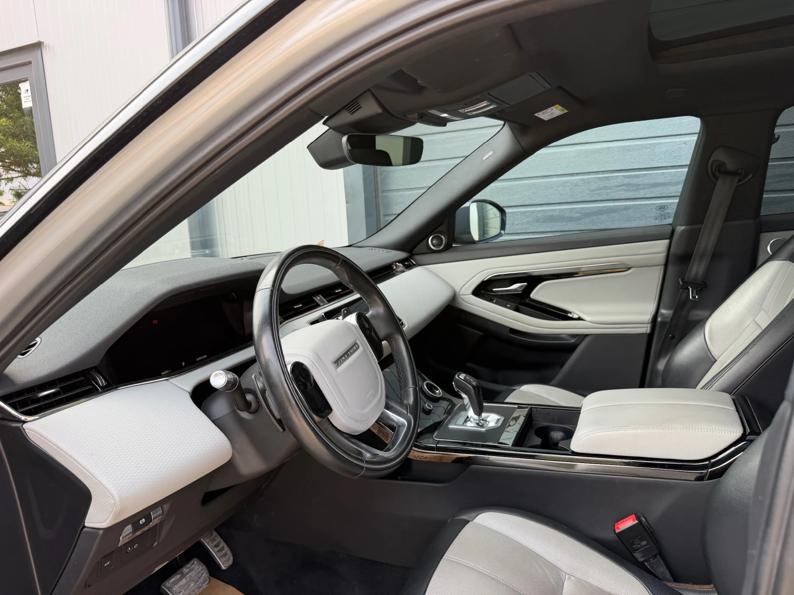 Land Rover Range Rover Evoque 2.0i Mhev P200 k.c AWD 2019 R Dynamic , снимка 11 - Автомобили и джипове - 54839985