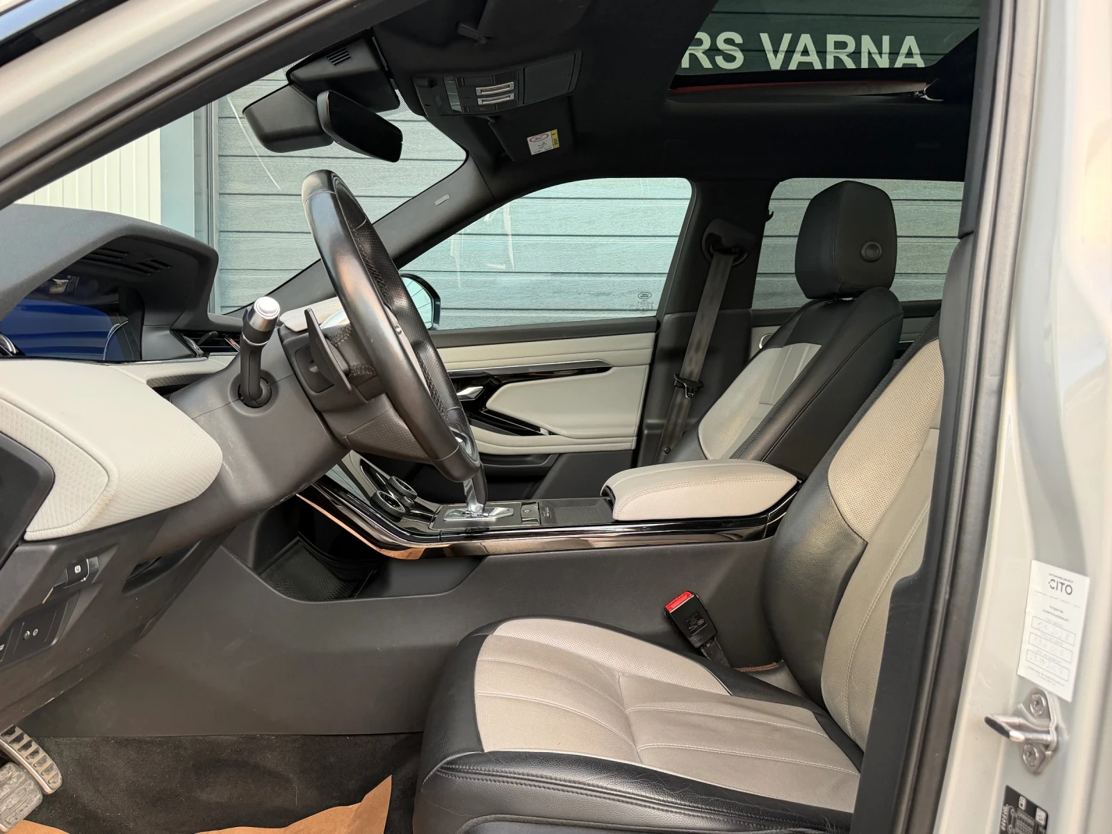 Land Rover Range Rover Evoque 2.0i Mhev P200 k.c AWD 2019 R Dynamic , снимка 13 - Автомобили и джипове - 54839985