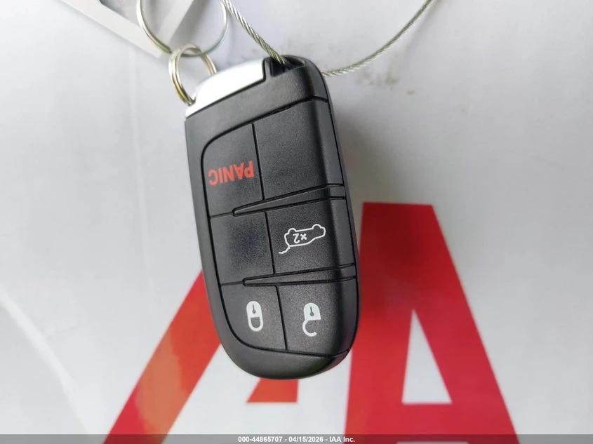 Jeep Grand cherokee 3.6l Laredo E 4X2, снимка 11 - Автомобили и джипове - 54860741
