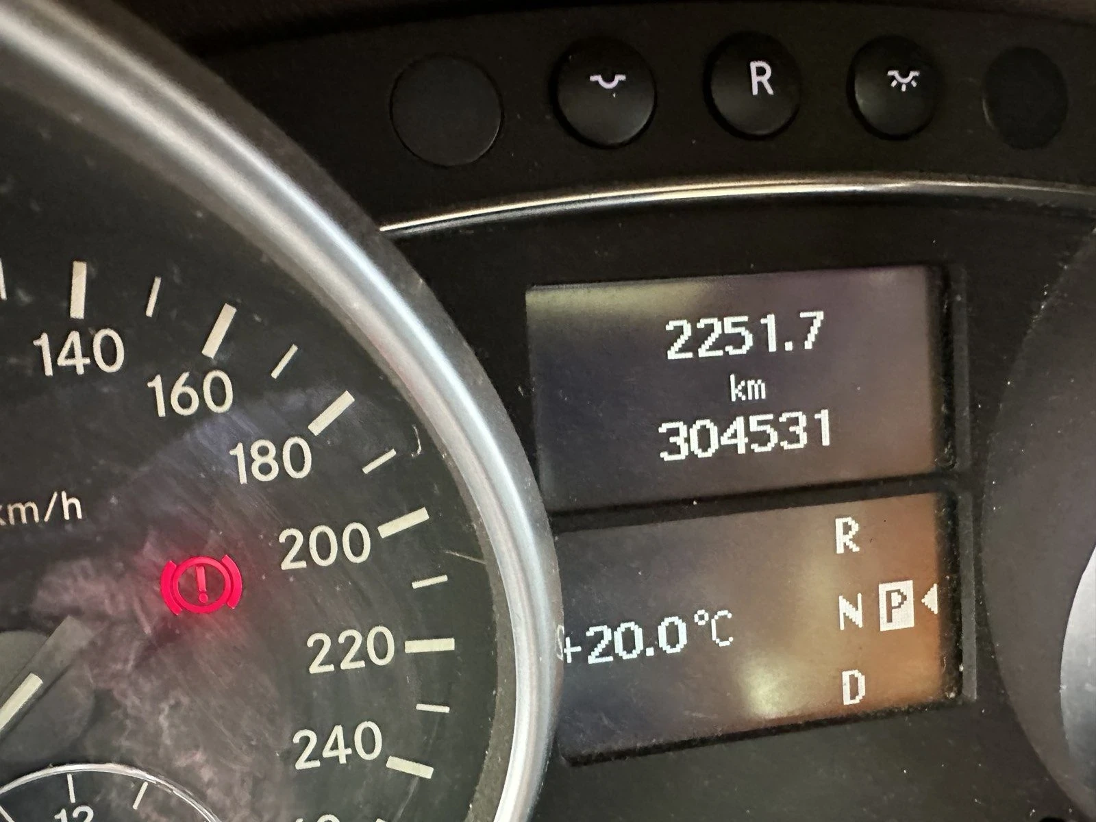 Mercedes-Benz ML 320, снимка 13 - Автомобили и джипове - 56550391