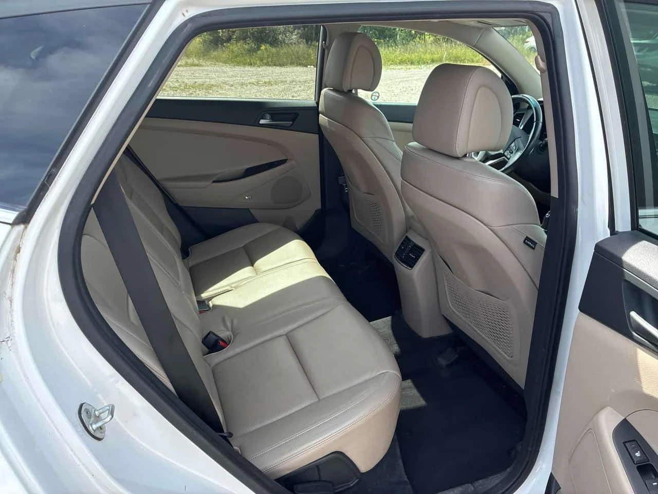 Hyundai Tucson * LUXURY * �� ����������������/���� | Mobile.bg � ����������� 15