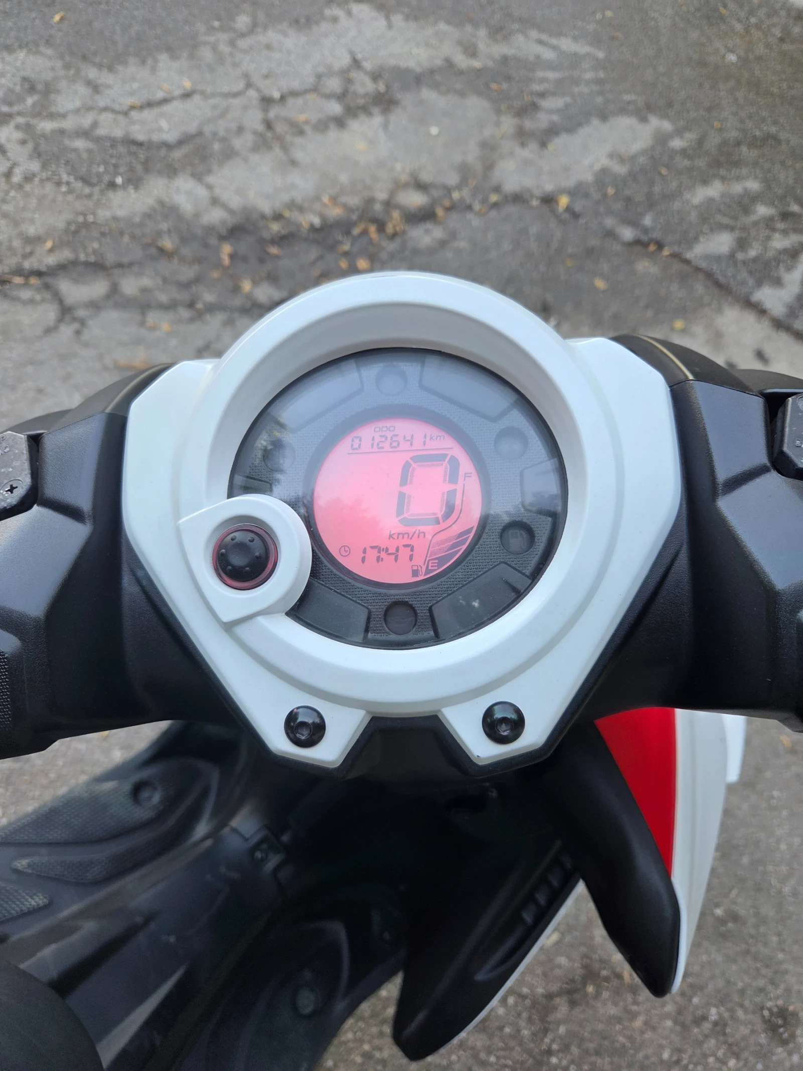 Yamaha Aerox NS50, снимка 9 - Мотоциклети и мототехника - 55465934