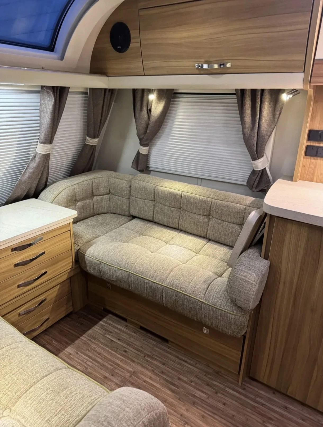 �������� Eldis Crusader ���� | Mobile.bg � ����������� 3