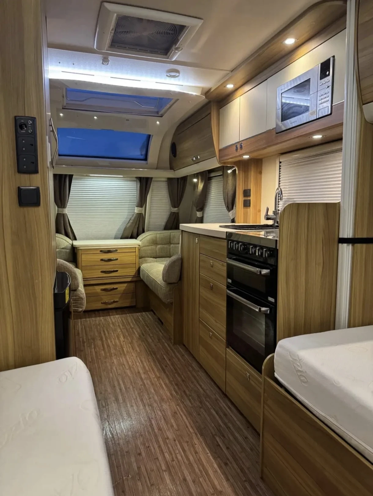 �������� Eldis Crusader ���� | Mobile.bg � ����������� 2