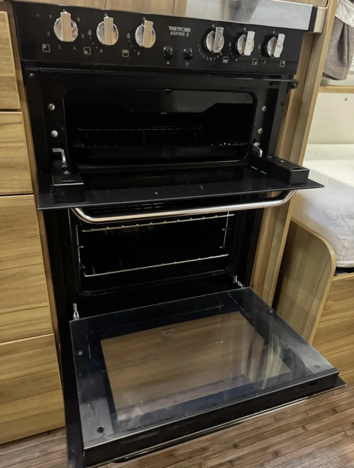 �������� Eldis Crusader ���� | Mobile.bg � ����������� 10