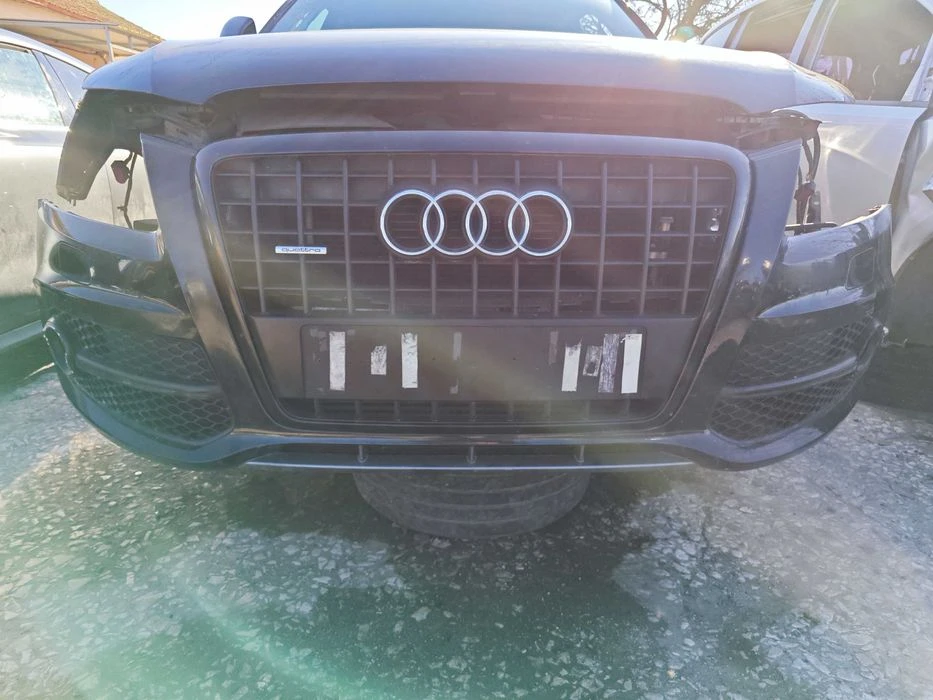 Оборудвана S-LINE предна броня Audi Q5 8R черна без отвори парктроник 8R0807065