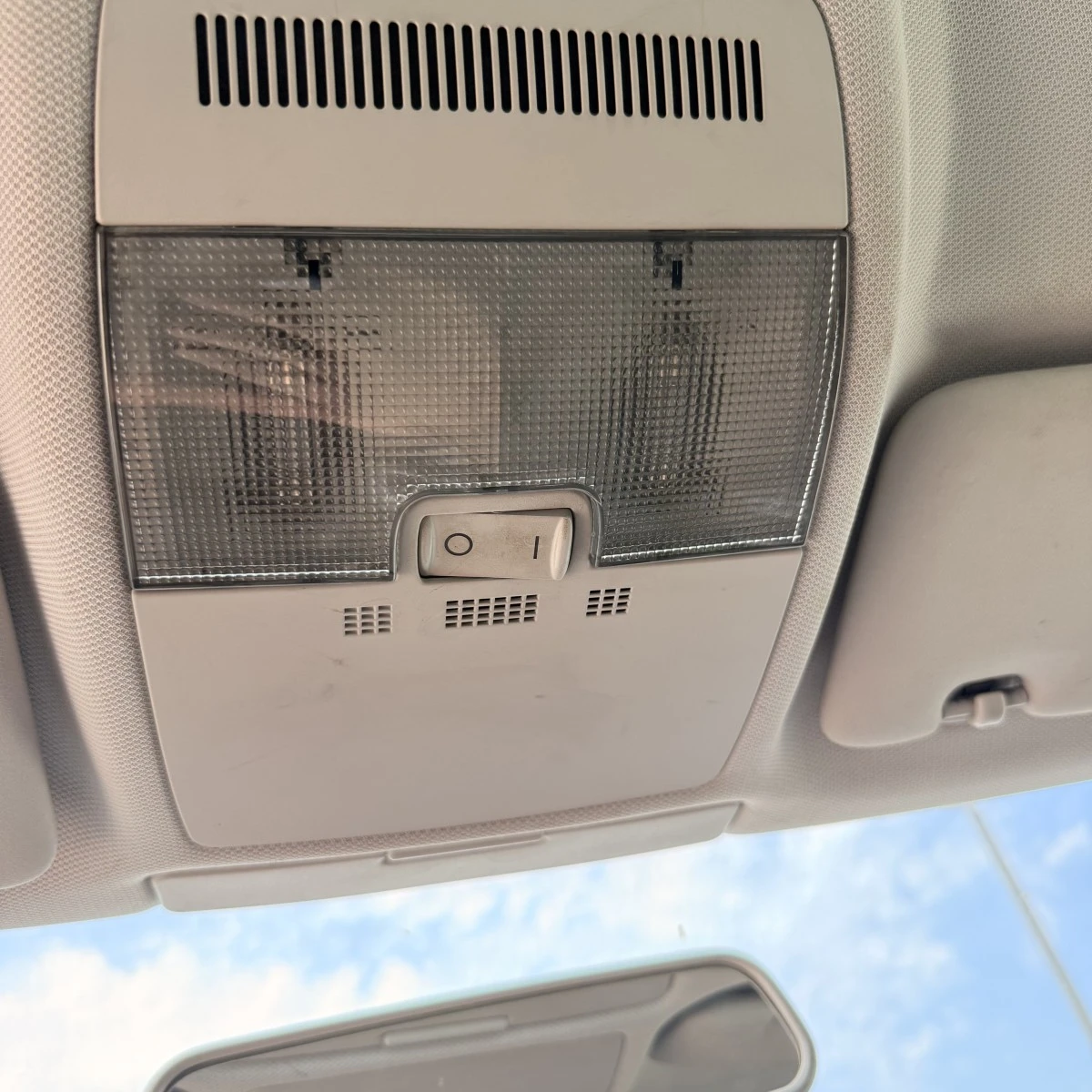 Плафон за вътрешно осветление Audi a3 8p Facelift 19 BLS Ръчна 8P0947135