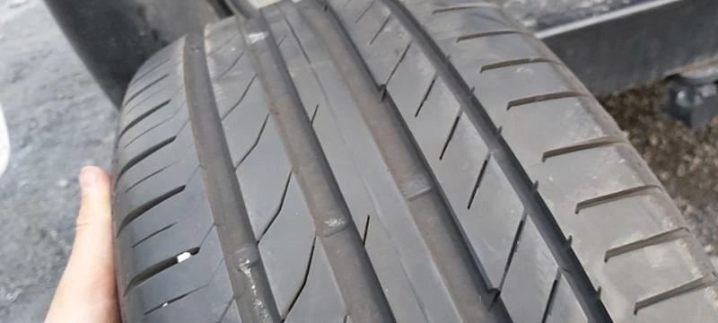 Гуми Летни 235/45R18, снимка 2 - Гуми и джанти - 31487832