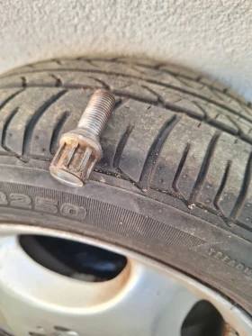 Гуми с джанти Bridgestone 185/60R15, снимка 5 - Гуми и джанти - 52840837