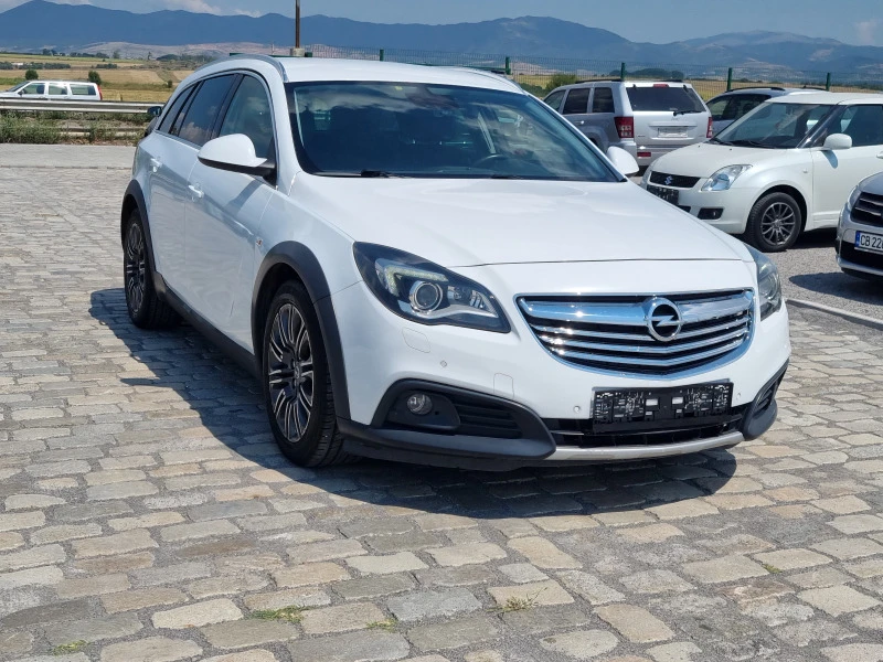 Opel Insignia 2.0CDTI 4x4 АВТОМАТИК, снимка 1 - Автомобили и джипове - 41931607