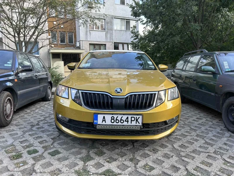 Skoda Octavia G-TEC, снимка 1 - Автомобили и джипове - 47081749