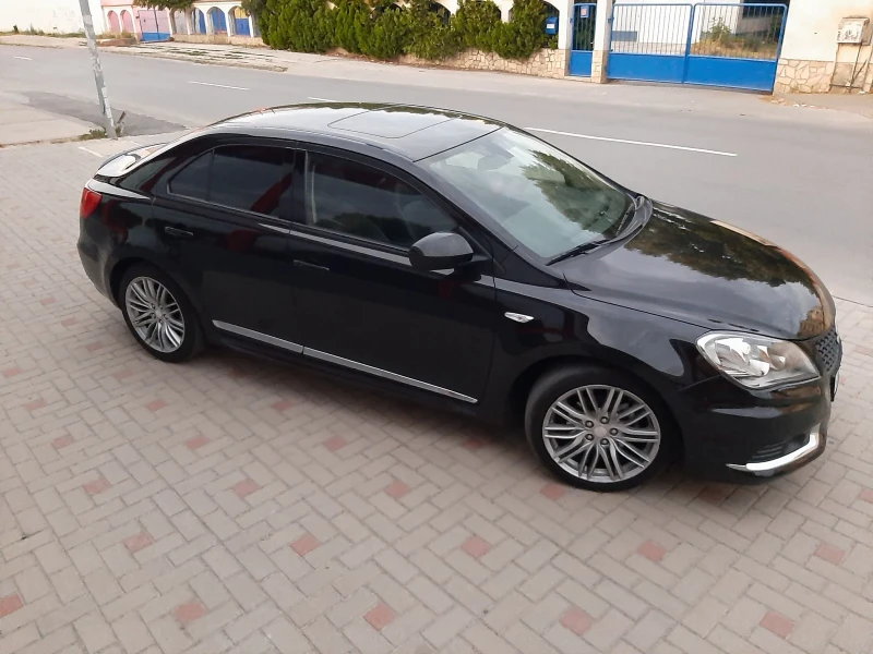 Suzuki Kizashi 2.4 Sport, , снимка 15 - Автомобили и джипове - 48084438