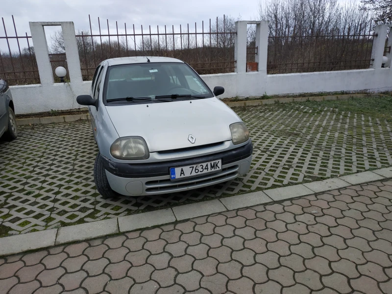 Renault Clio, снимка 7 - Автомобили и джипове - 48659200