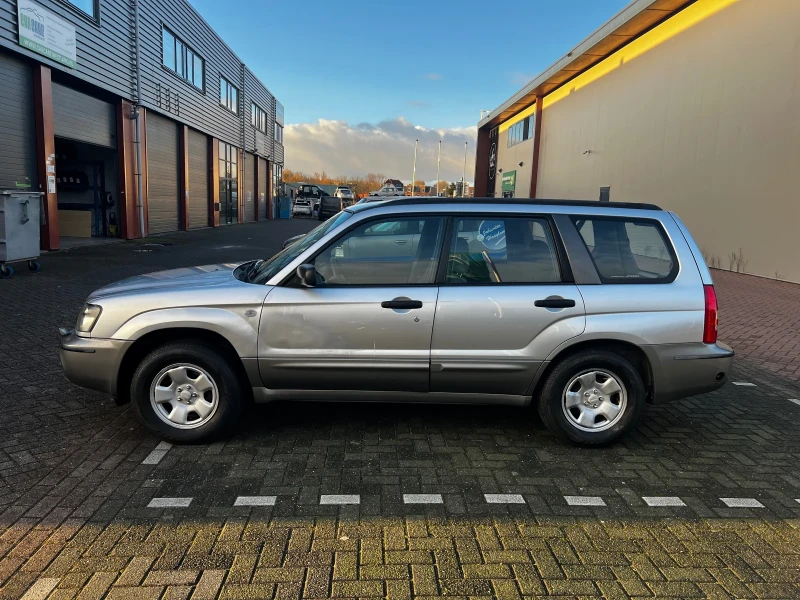 Subaru Forester 2.0 ГАЗ, снимка 2 - Автомобили и джипове - 48745363