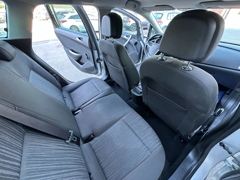 Opel Astra 1.7 CDTI НОВ ВНОС, снимка 12 - Автомобили и джипове - 51530332