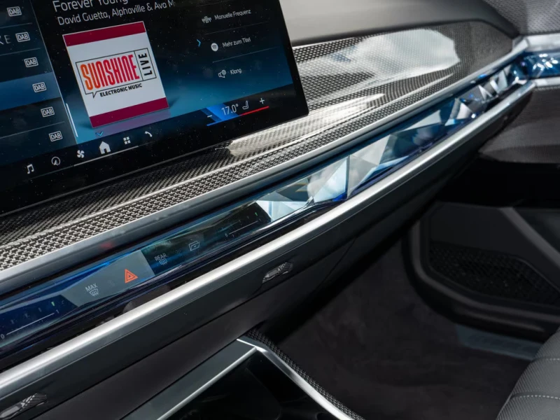 BMW i7 eDRIVE50/M-SPORT/449HP/ACC/MEMO/MASSAGE/360/801f, снимка 8 - Автомобили и джипове - 51837328