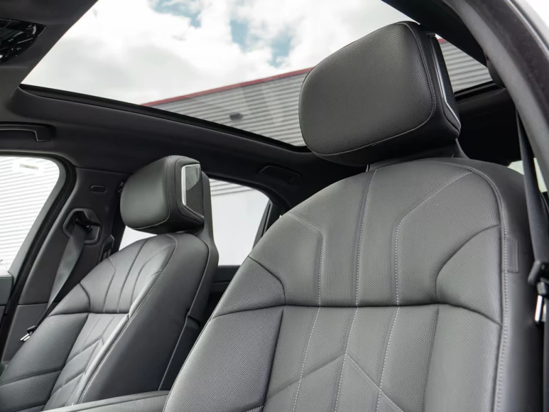 BMW i7 eDRIVE50/M-SPORT/449HP/ACC/MEMO/MASSAGE/360/801f, снимка 12 - Автомобили и джипове - 51837328