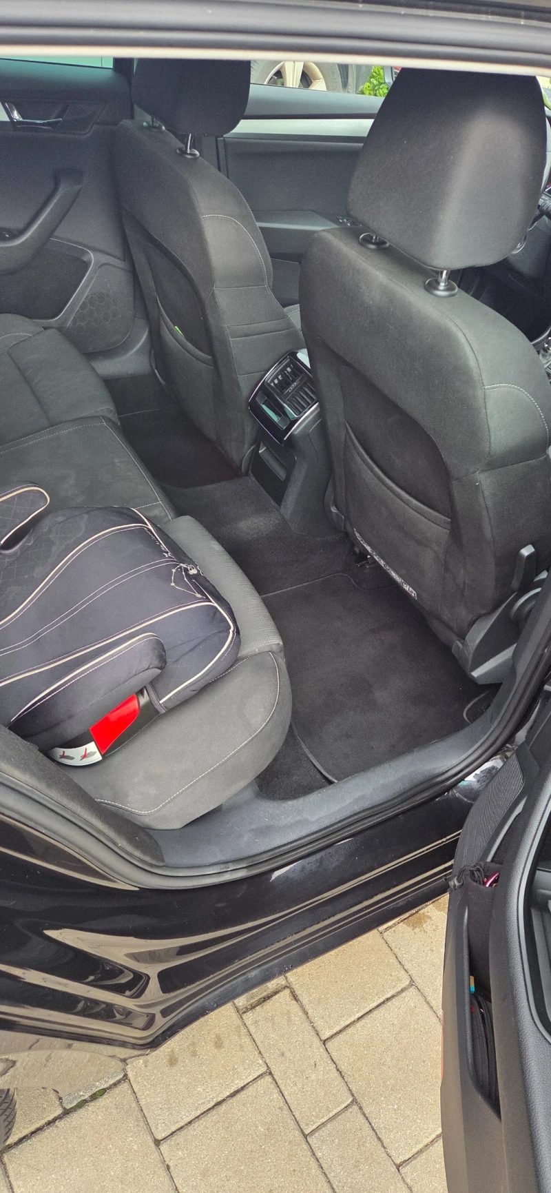 Skoda Superb, снимка 11 - Автомобили и джипове - 52006669