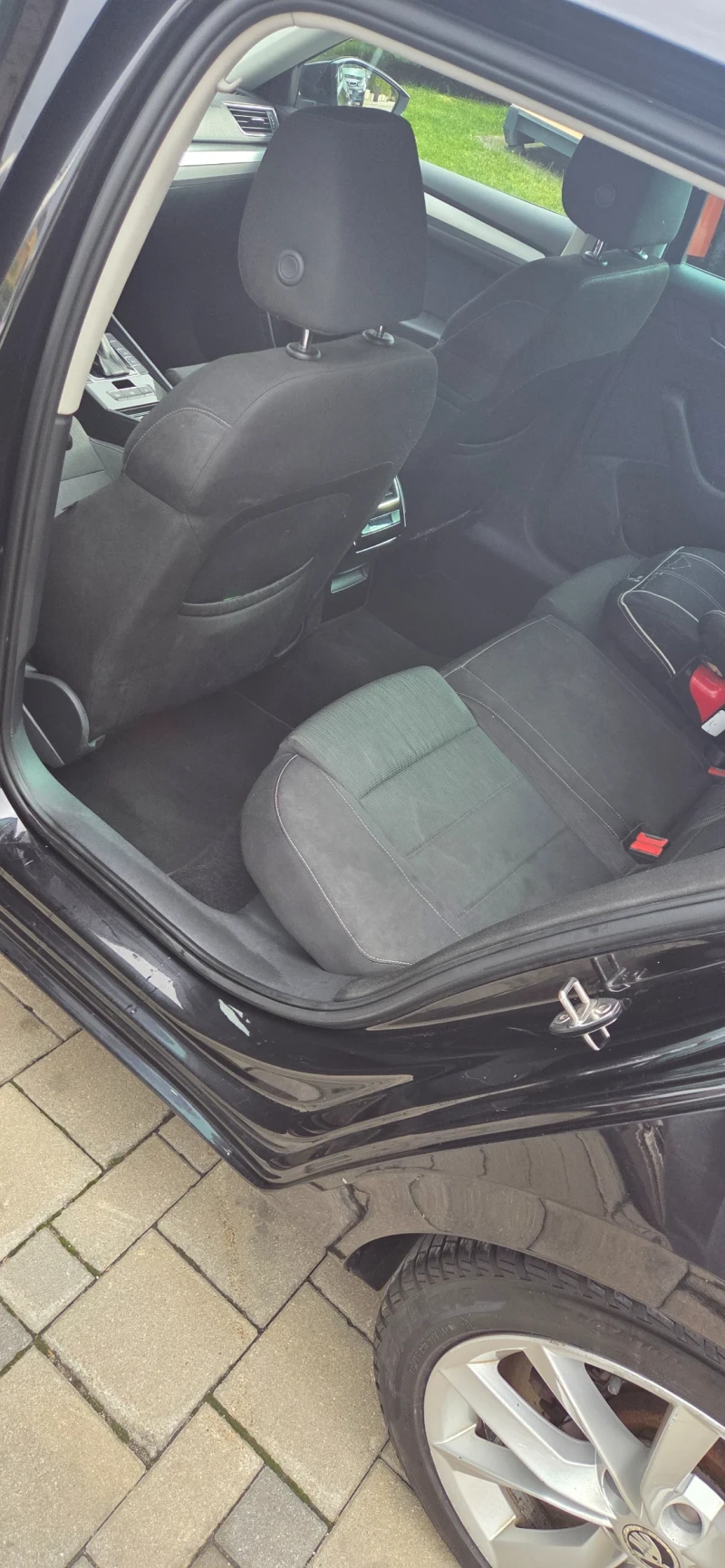 Skoda Superb, снимка 9 - Автомобили и джипове - 52006669