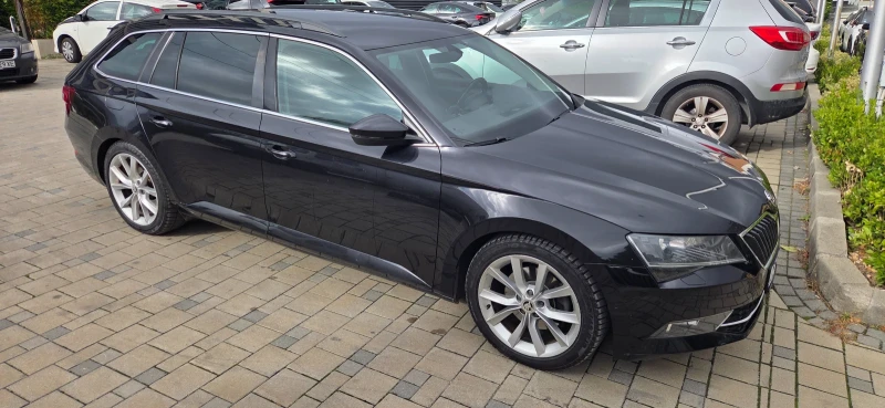 Skoda Superb, снимка 2 - Автомобили и джипове - 52006669