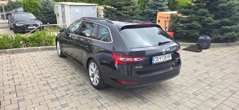 Skoda Superb, снимка 4 - Автомобили и джипове - 52006669