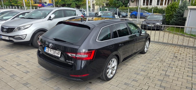 Skoda Superb, снимка 5 - Автомобили и джипове - 52006669
