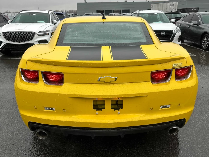 Chevrolet Camaro Bumblebee * * CARFAX * * АВТО КРЕДИТ * * , снимка 4 - Автомобили и джипове - 52539804