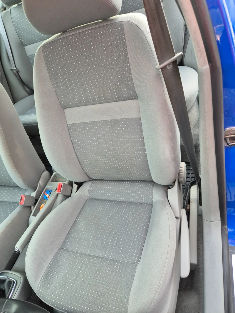 VW Golf 1.9TDI 90к.с., снимка 7 - Автомобили и джипове - 52769706