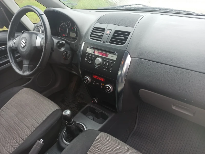 Suzuki SX4 1.6, снимка 15 - Автомобили и джипове - 52893220