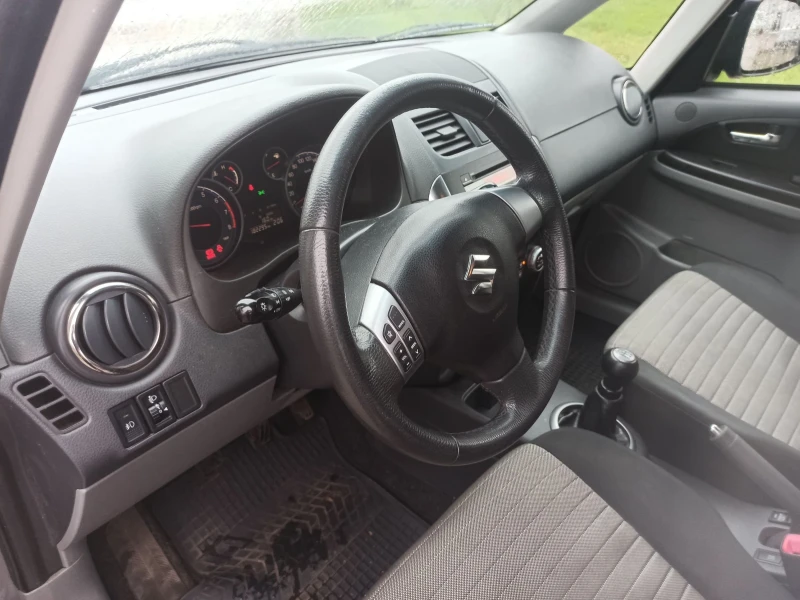 Suzuki SX4 1.6, снимка 13 - Автомобили и джипове - 52893220