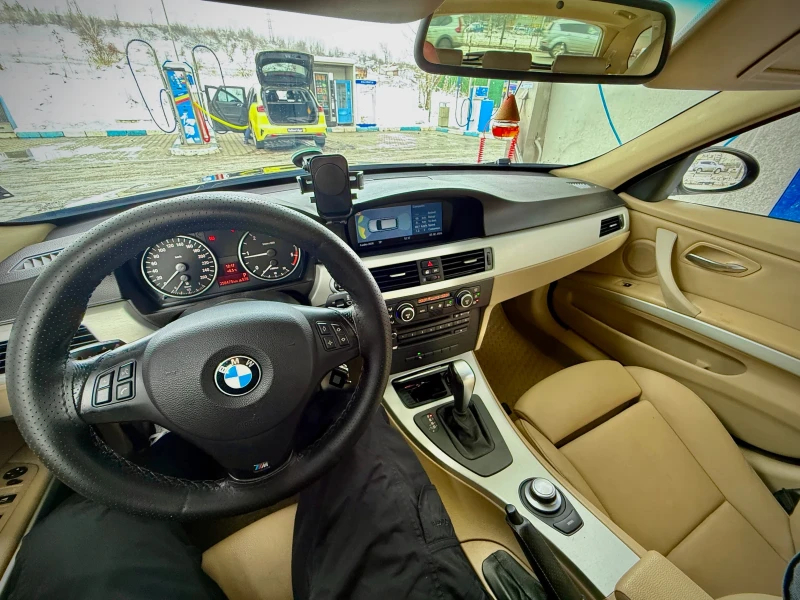 BMW 320 M47-163кс| Shadow line| M-sport интериор, снимка 10 - Автомобили и джипове - 53338211