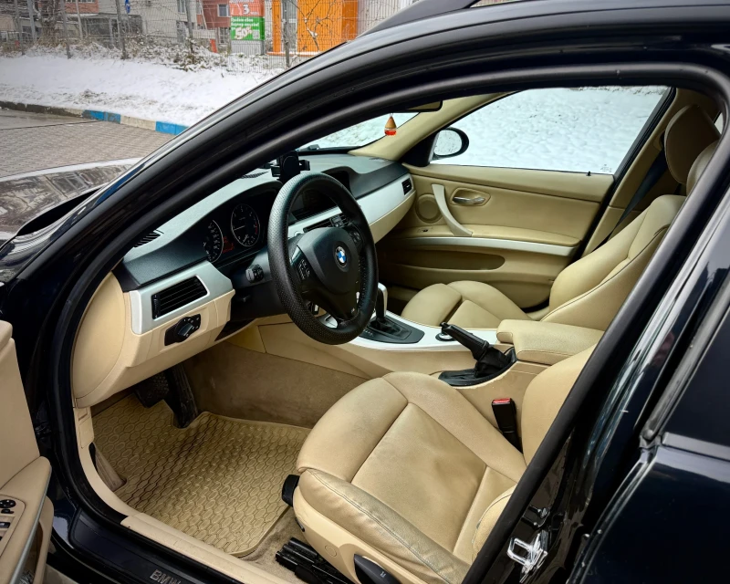 BMW 320 M47-163кс| Shadow line| M-sport интериор, снимка 5 - Автомобили и джипове - 53338211