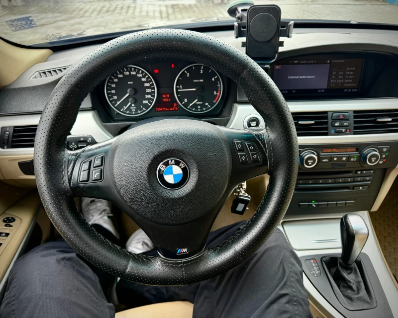 BMW 320 M47-163кс| Shadow line| M-sport интериор, снимка 9 - Автомобили и джипове - 53338211