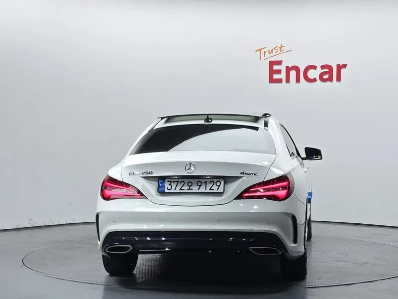 Mercedes-Benz CLA 2.5, снимка 4 - Автомобили и джипове - 54287635