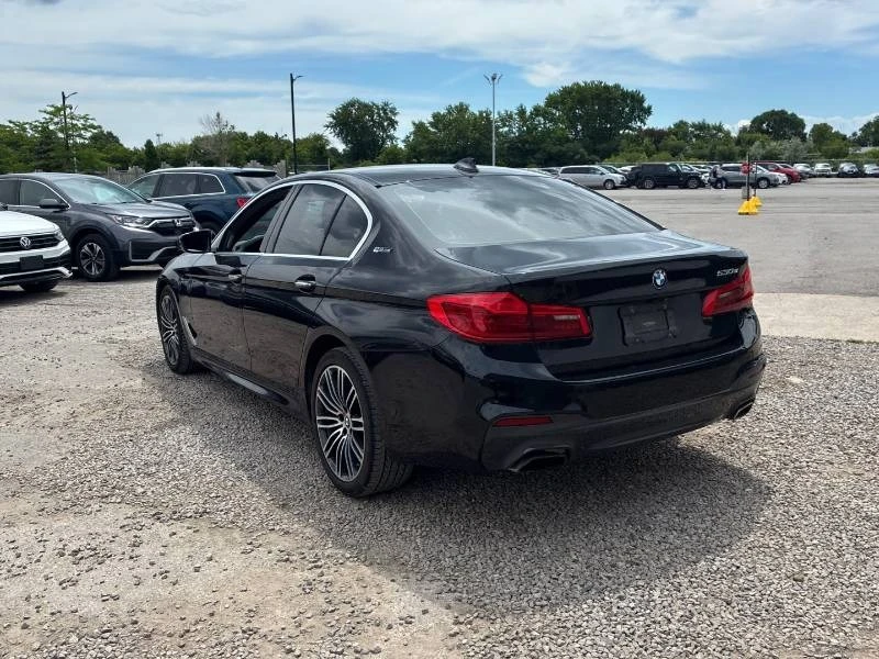 BMW 530 * e * xDrive * ДИСТРОНИК * 360 * CARFAX, снимка 4 - Автомобили и джипове - 55602338