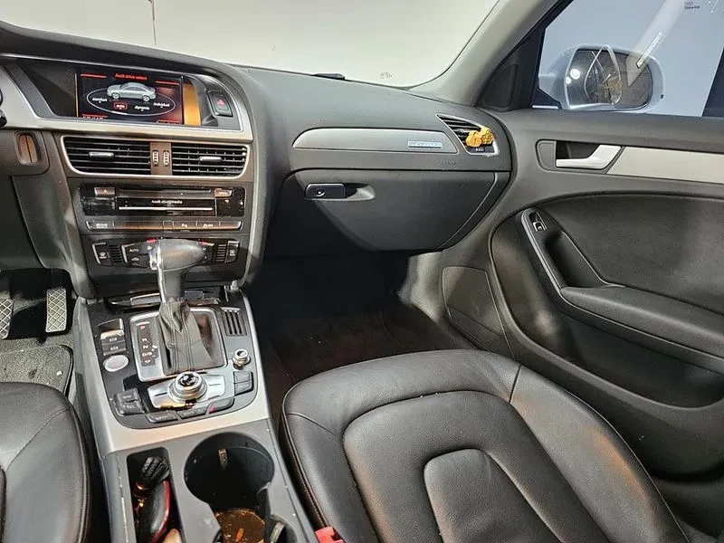 Audi A4 2.0 TFSI Quattro - САМО 30% АВАНС, снимка 9 - Автомобили и джипове - 56253856