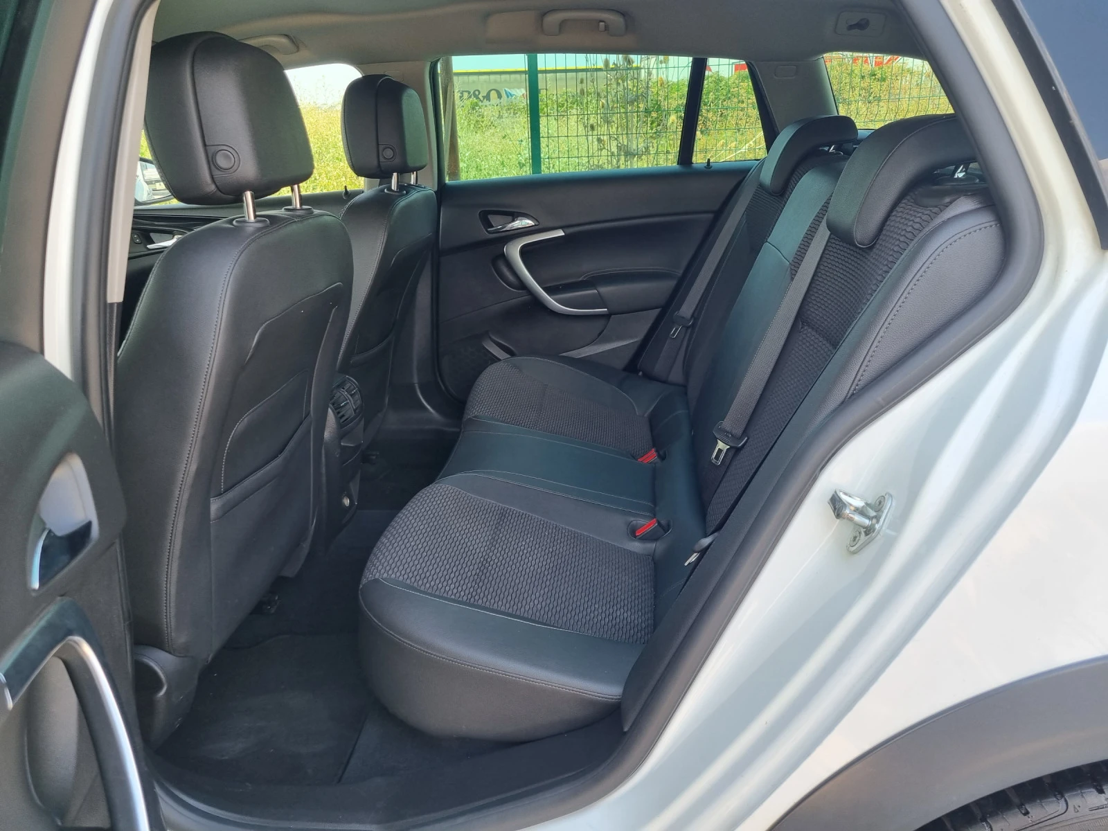 Opel Insignia 2.0CDTI 163  4x4   5  | Mobile.bg   17