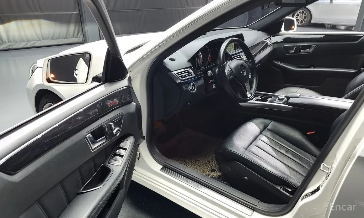 Mercedes-Benz E 250 E-Class W212 E250 Bluetec 4MATIC Avantgarde - изображение 10
