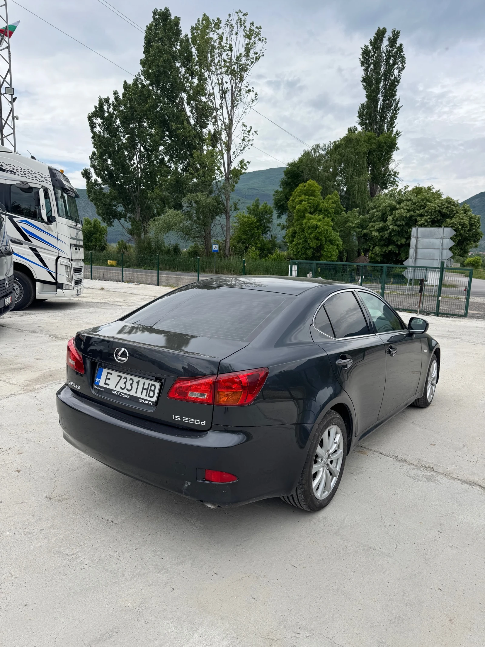 Lexus IS 220d  - изображение 8