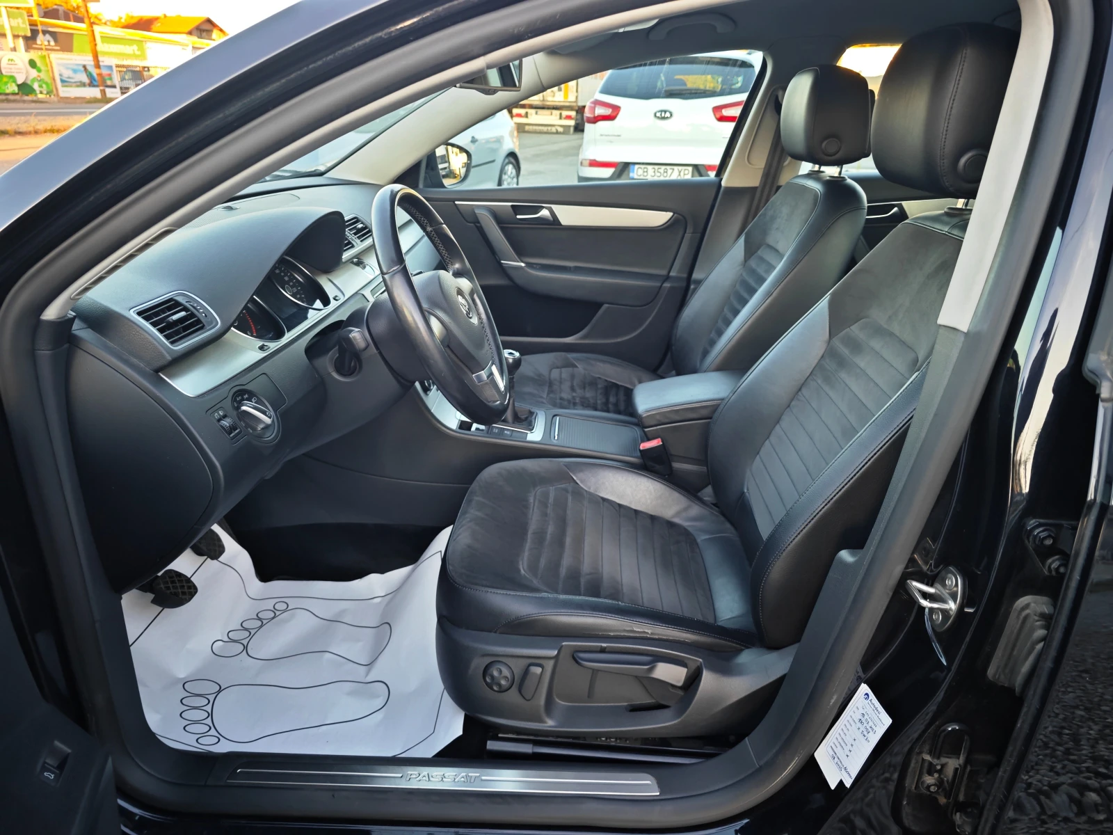 VW Passat 2, 0 140000km. High Line - изображение 9
