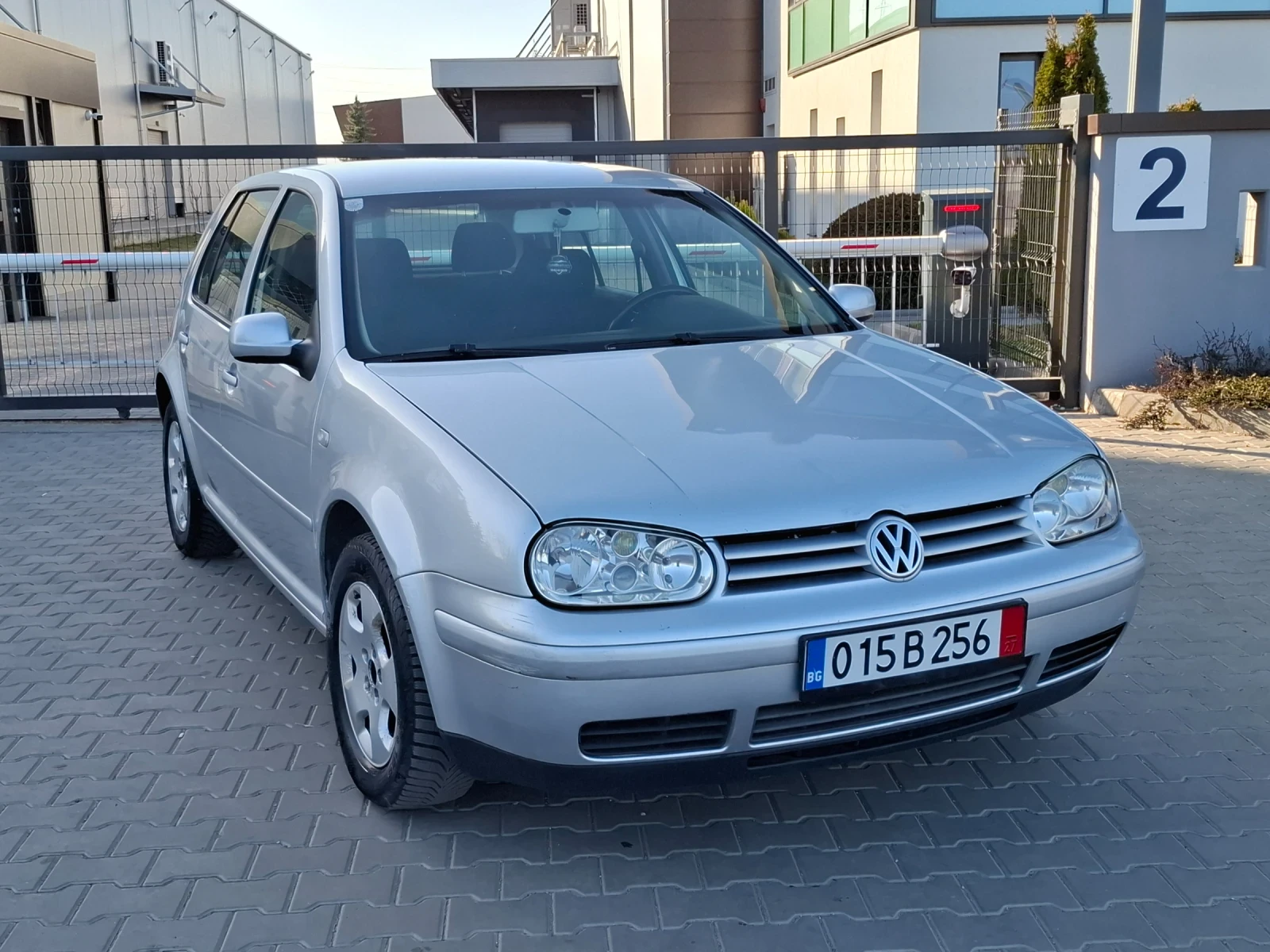 VW Golf 1.9TDI* (90кс)* GT* FACELIFT* * НОВ ВHOC* , снимка 6 - Автомобили и джипове - 53841522