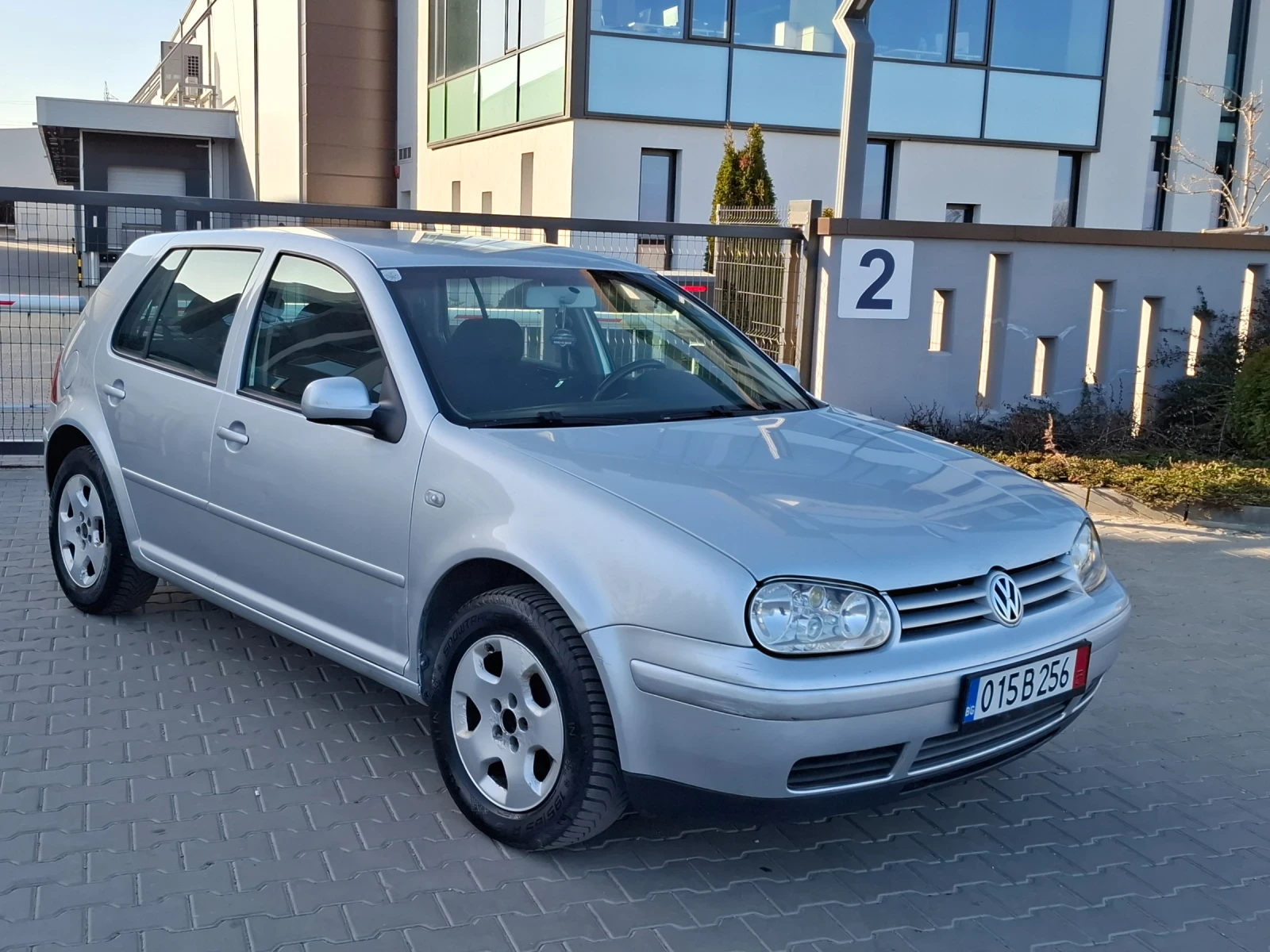 VW Golf 1.9TDI* (90кс)* GT* FACELIFT* * НОВ ВHOC* , снимка 4 - Автомобили и джипове - 53841522